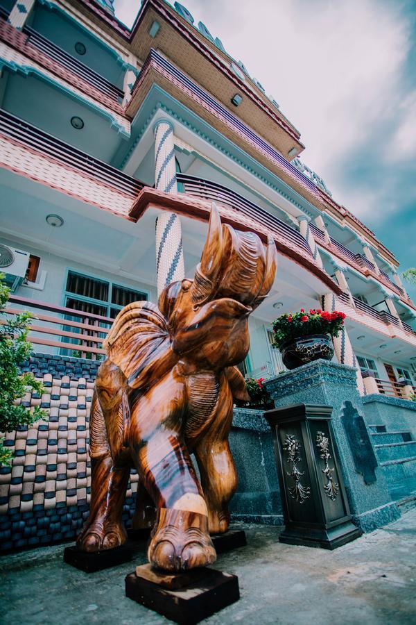 Amber Palace Hotel Myitkyinā Exterior foto